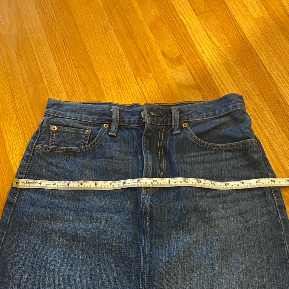 Levi's Dark Blue Mini Skirt - Picture 4 of 16
